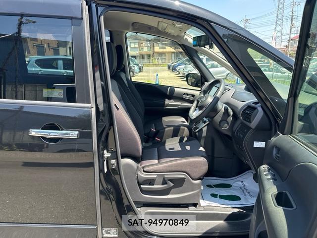 Nissan SERENA 2022-03 8277779-9