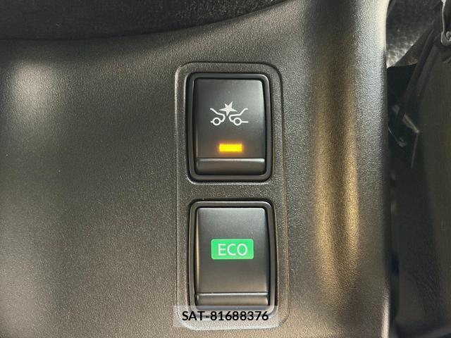 Nissan SERENA 2018-12 8277848-14