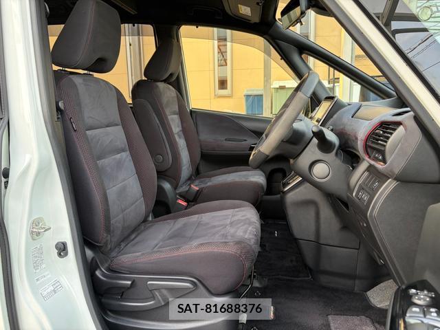 Nissan SERENA 2018-12 8277848-15