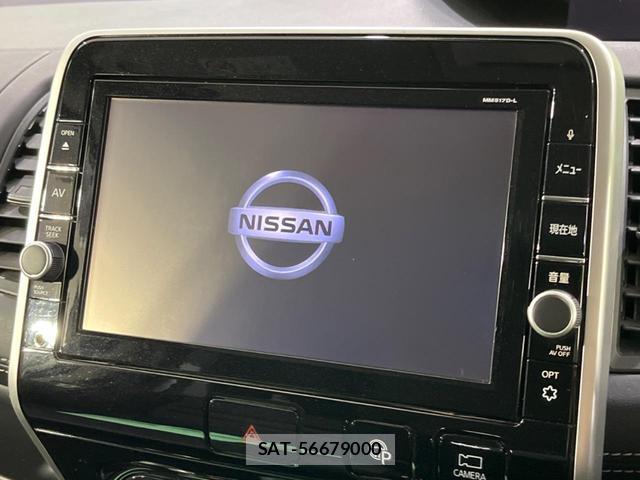 Nissan SERENA 2017-09 8278056-3
