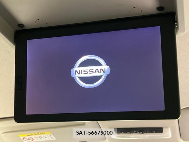 Nissan SERENA 2017-09 8278056-5