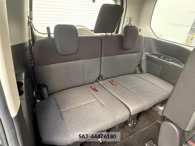 Nissan SERENA 2023-08 8278083-18