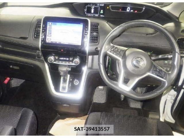Nissan SERENA 2016-11 8278228-2