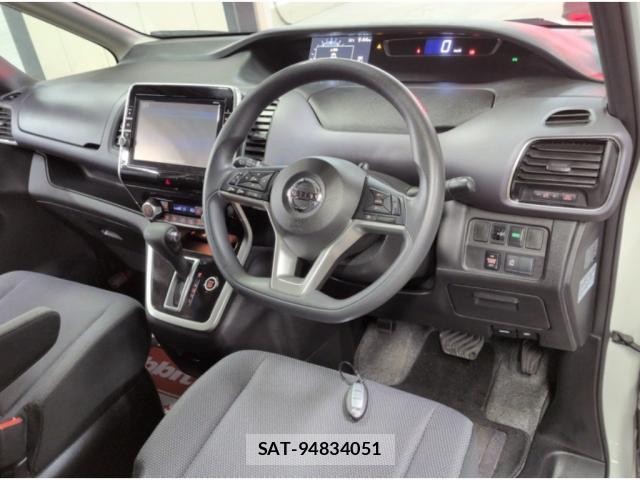 Nissan SERENA 2016-11 8278238-2