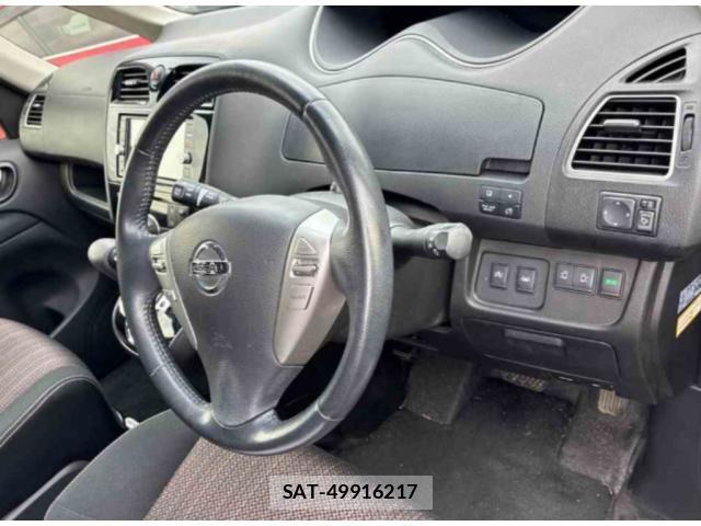 Nissan SERENA 2016-03 8278561-2