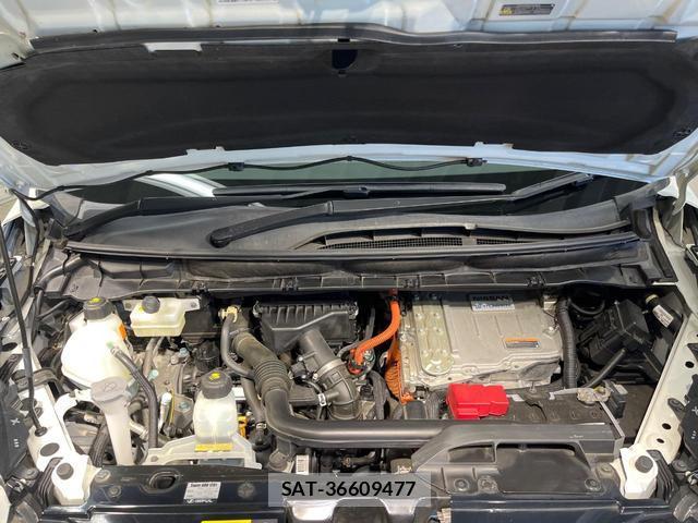 Nissan SERENA 2018-06 8279141-18