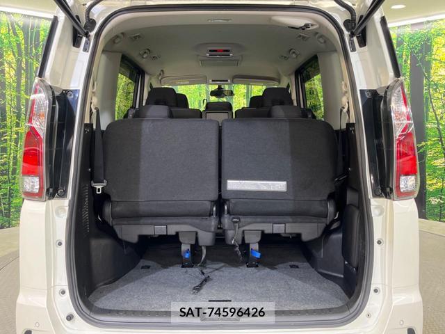 Nissan SERENA 2017-09 8279363-11