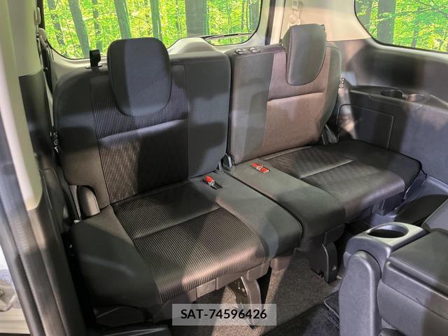 Nissan SERENA 2017-09 8279363-17