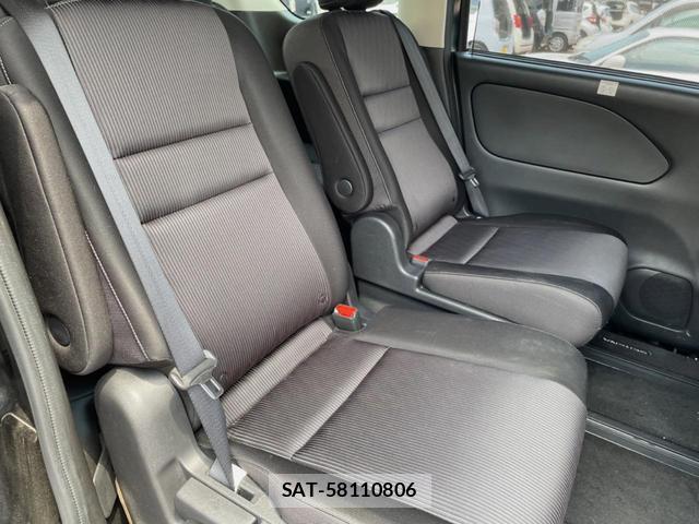 Nissan SERENA 2019-10 8279498-10