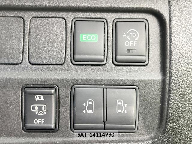 Nissan SERENA 2017-09 8279988-3