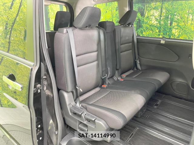 Nissan SERENA 2017-09 8279988-8