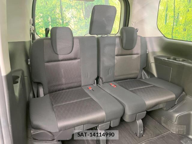 Nissan SERENA 2017-09 8279988-9
