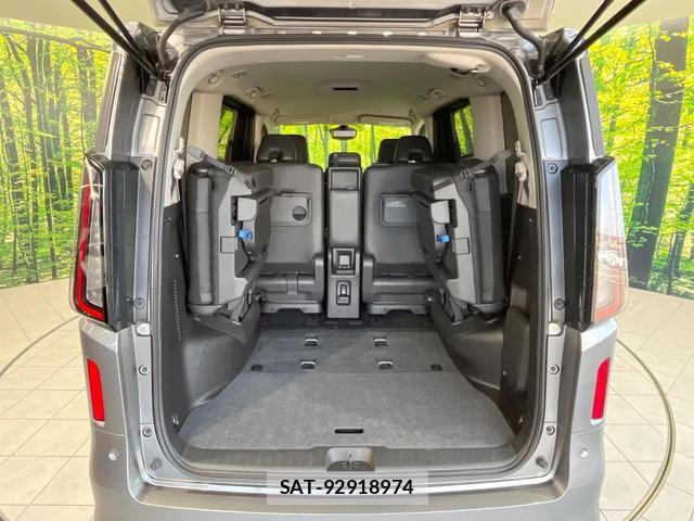 Nissan SERENA 2023-04 8280041-11