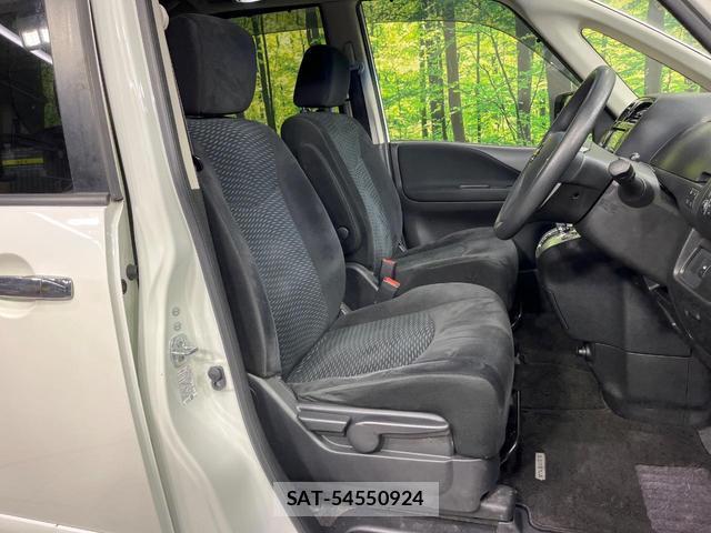 Nissan SERENA 2016-03 8280132-7