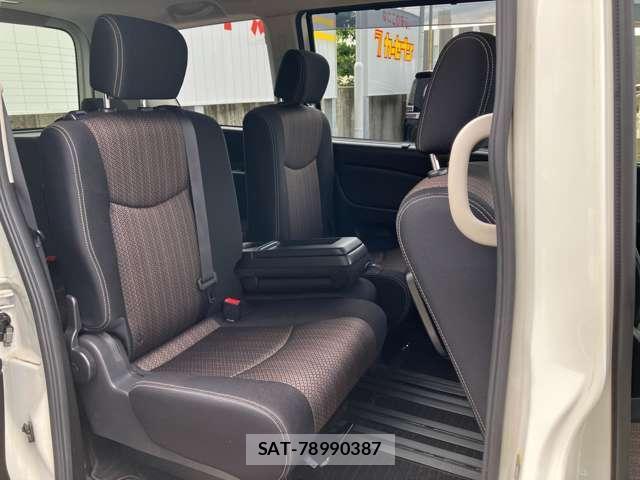 Nissan SERENA 2015-05 8280347-9