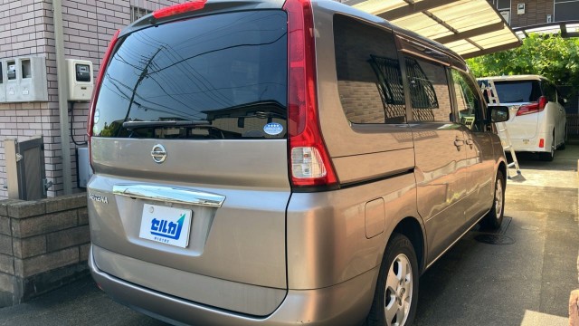 Nissan SERENA 2006-02 8280548-12