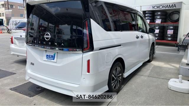 Nissan SERENA 2023-06 8280607-12