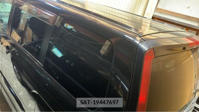 Nissan SERENA 2008-07 8280669-12