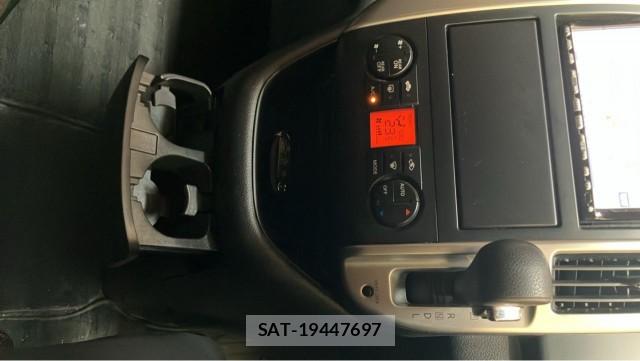 Nissan SERENA 2008-07 8280669-13