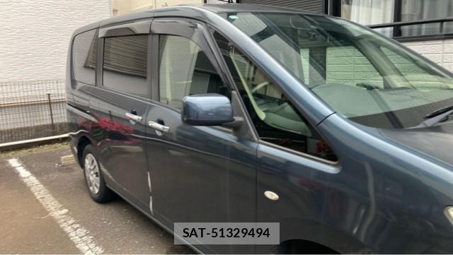Nissan SERENA 2012-06 8280751-3