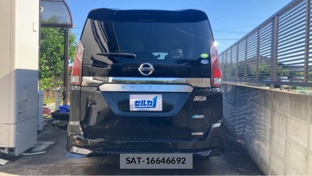 Nissan SERENA 2017-01 8280924-1