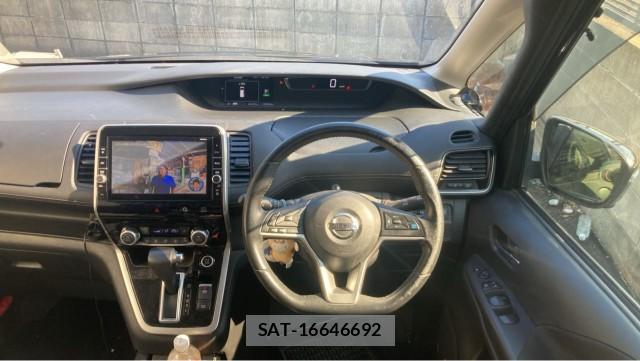 Nissan SERENA 2017-01 8280924-16