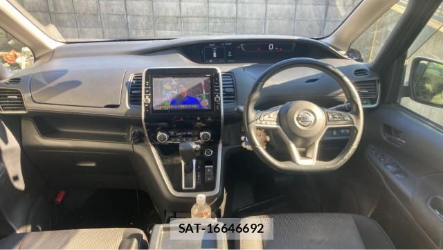 Nissan SERENA 2017-01 8280924-2