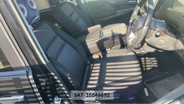 Nissan SERENA 2017-01 8280924-5