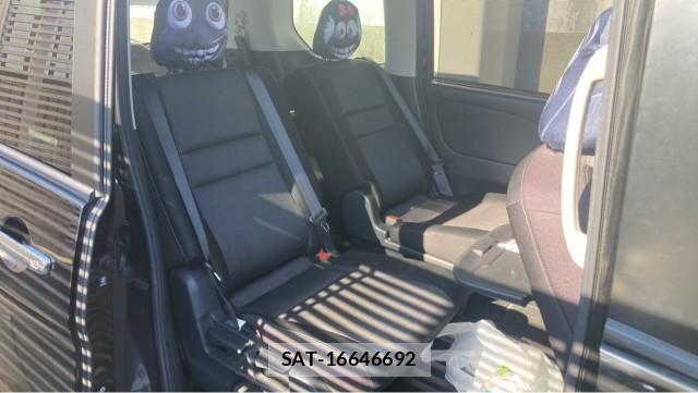 Nissan SERENA 2017-01 8280924-6