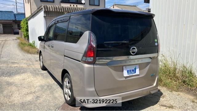 Nissan SERENA 2016-08 8280955-13