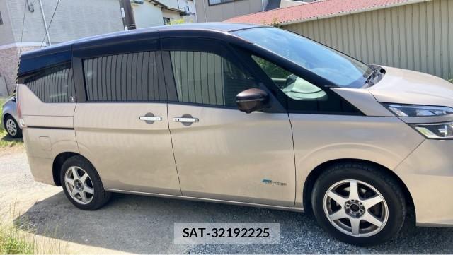 Nissan SERENA 2016-08 8280955-3