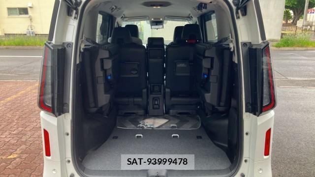 Nissan SERENA 2023-05 8281043-17