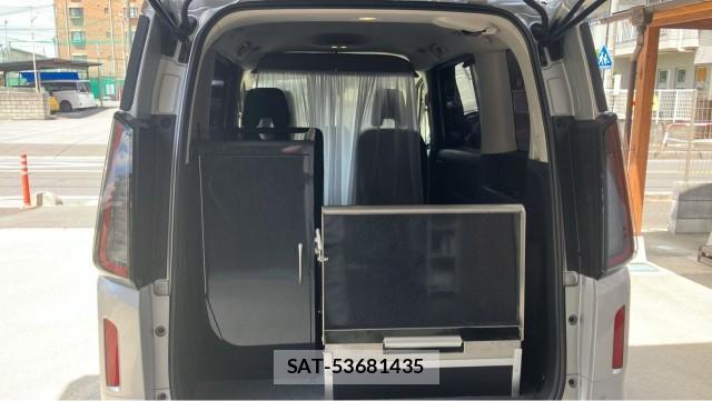 Nissan SERENA 2025-07 8281058-17