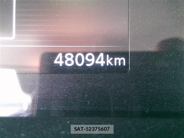Nissan SERENA 2019-06 8281216-1