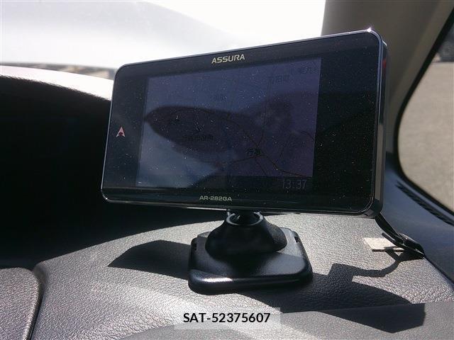 Nissan SERENA 2019-06 8281216-17