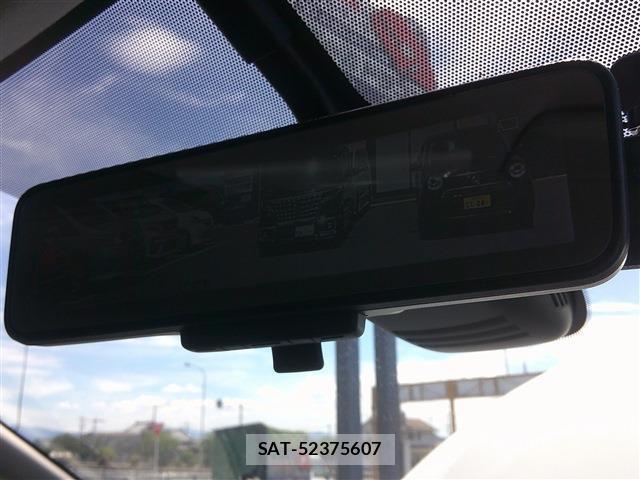 Nissan SERENA 2019-06 8281216-18
