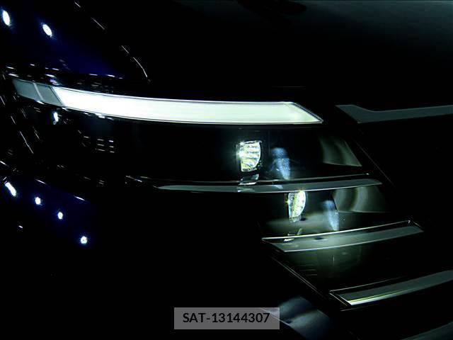 Nissan SERENA 2023-08 8281225-19