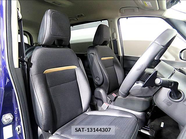 Nissan SERENA 2023-08 8281225-9