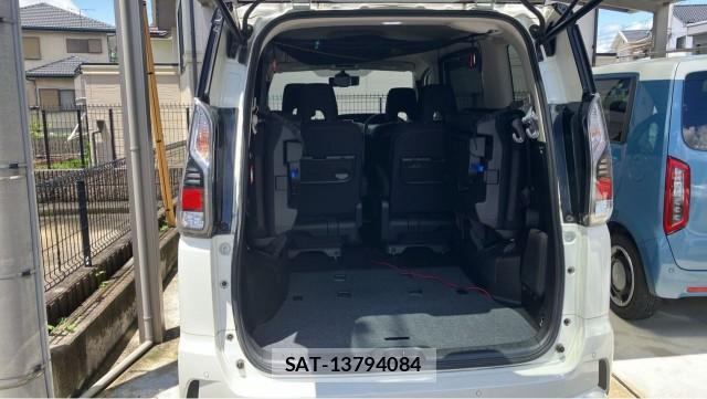 Nissan SERENA 2019-05 8281379-17