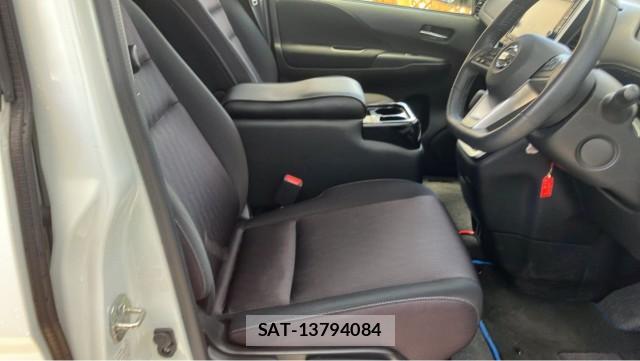 Nissan SERENA 2019-05 8281379-5