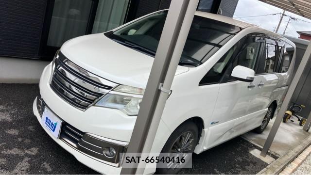 Nissan SERENA 2014-05 8281469-11