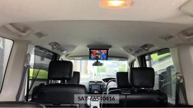 Nissan SERENA 2014-05 8281469-15