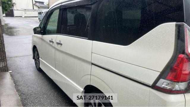 Nissan SERENA 2017-08 8281577-10
