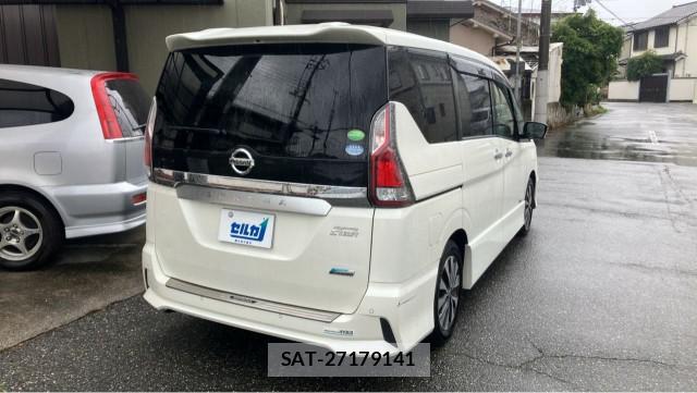 Nissan SERENA 2017-08 8281577-12