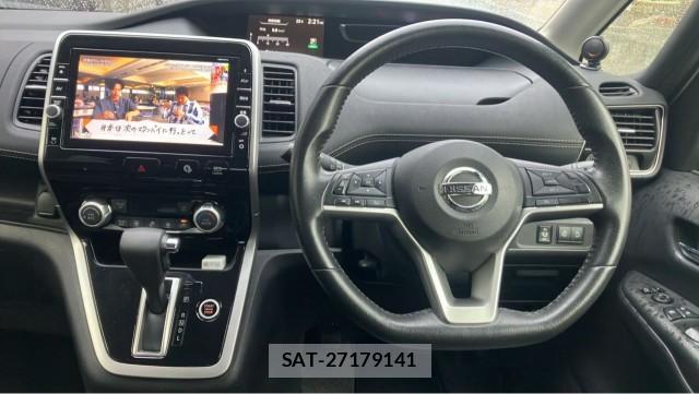 Nissan SERENA 2017-08 8281577-16
