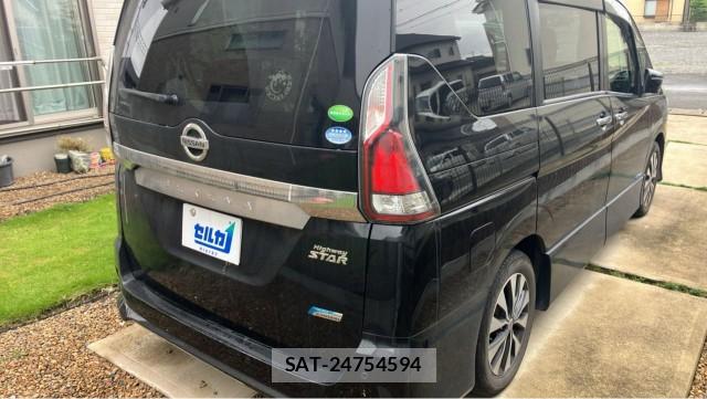 Nissan SERENA 2017-07 8281607-12