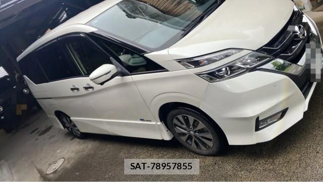 Nissan SERENA 2017-09 8281651-3
