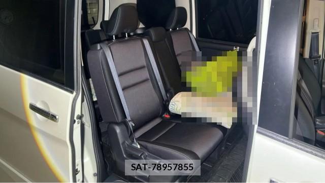 Nissan SERENA 2017-09 8281651-6