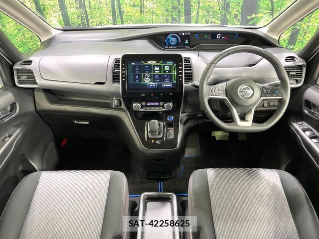 Nissan SERENA 2022-06 8281777-1