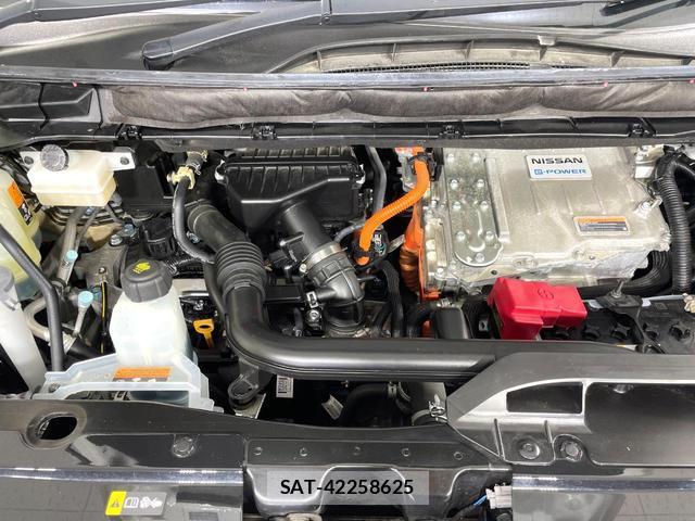 Nissan SERENA 2022-06 8281777-18